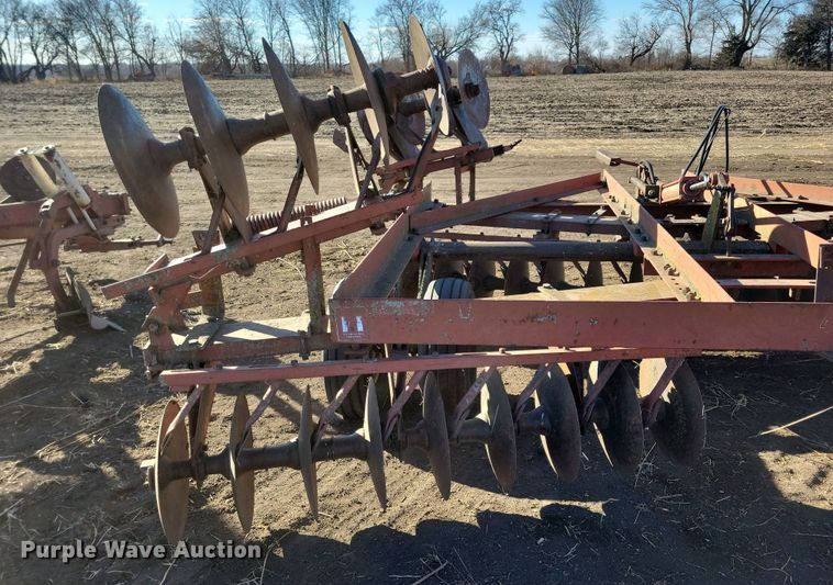 image for item DL7790 International  tandem disk