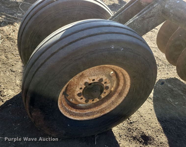 image for item DL7790 International  tandem disk