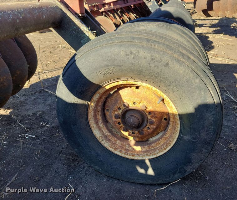 image for item DL7790 International  tandem disk