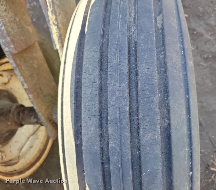 image for item DL7790 International  tandem disk