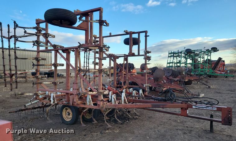 image for item DL7792 Wil-Rich  field cultivator