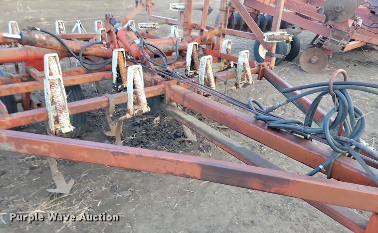 image for item DL7792 Wil-Rich  field cultivator