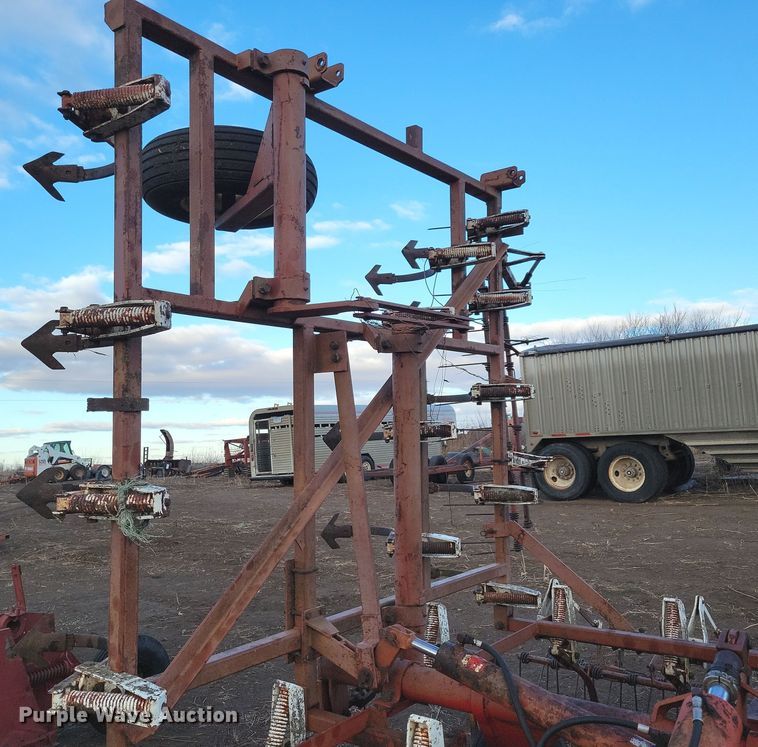 image for item DL7792 Wil-Rich  field cultivator