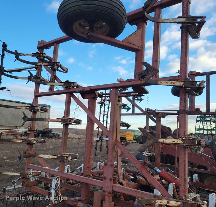 image for item DL7792 Wil-Rich  field cultivator