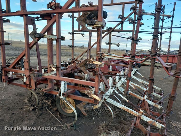 image for item DL7792 Wil-Rich  field cultivator