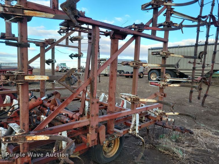 image for item DL7792 Wil-Rich  field cultivator