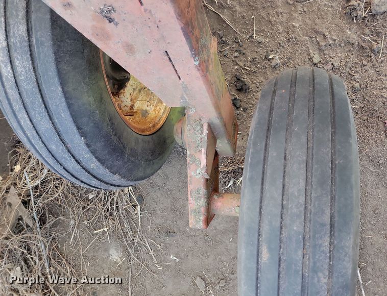 image for item DL7792 Wil-Rich  field cultivator