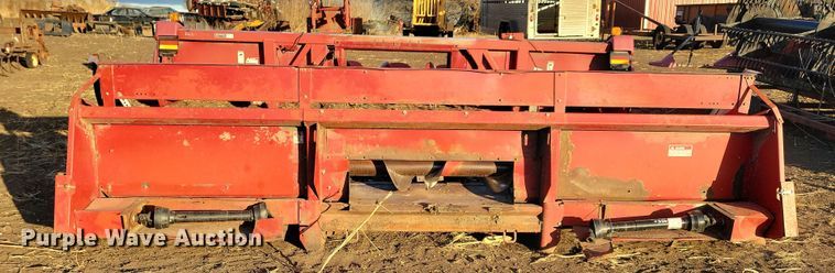 image for item DL7795 International 863  corn head