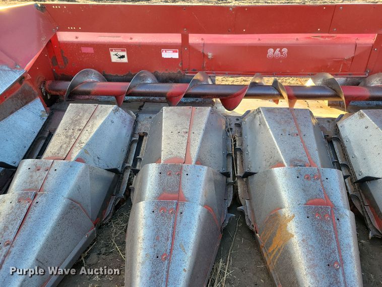 image for item DL7795 International 863  corn head