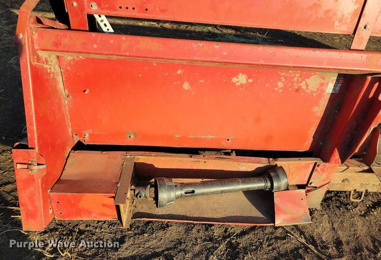 image for item DL7795 International 863  corn head