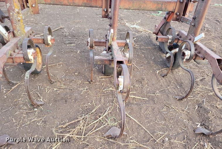 image for item DL7797 Row crop cultivator