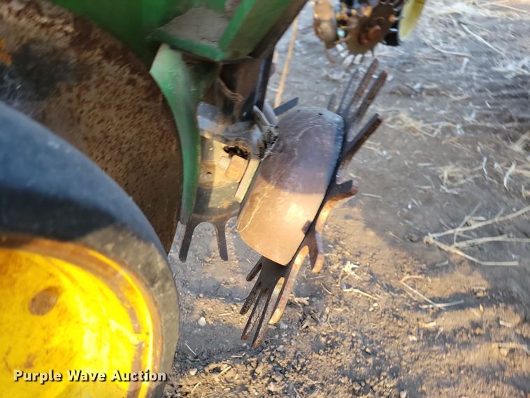 image for item DL7798 John Deere 7000  planter