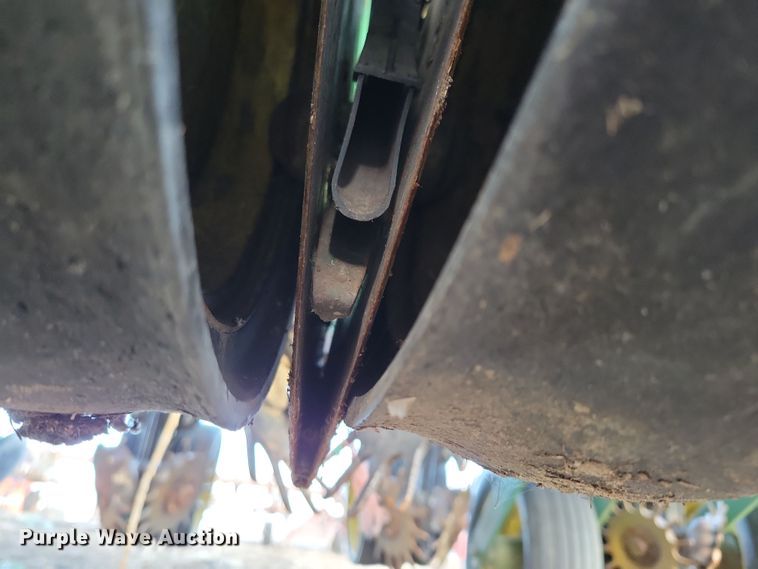 image for item DL7798 John Deere 7000  planter