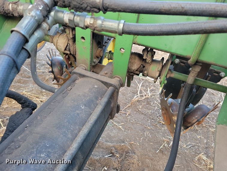 image for item DL7798 John Deere 7000  planter