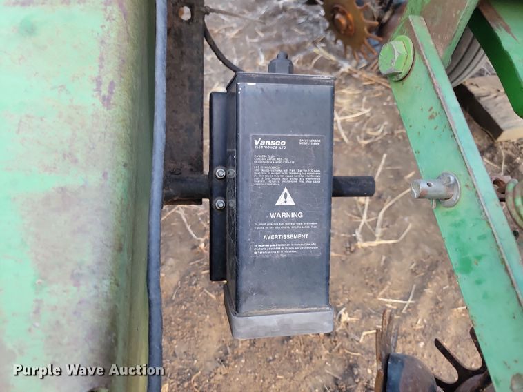 image for item DL7798 John Deere 7000  planter