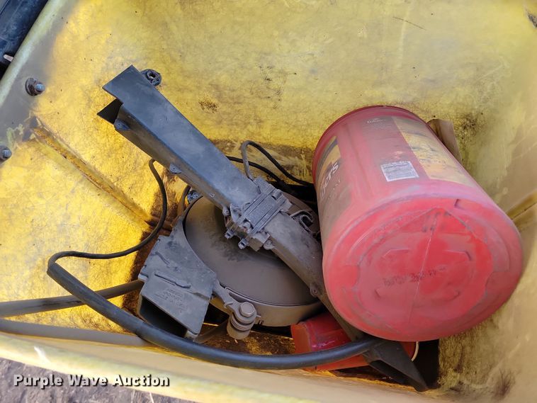 image for item DL7798 John Deere 7000  planter