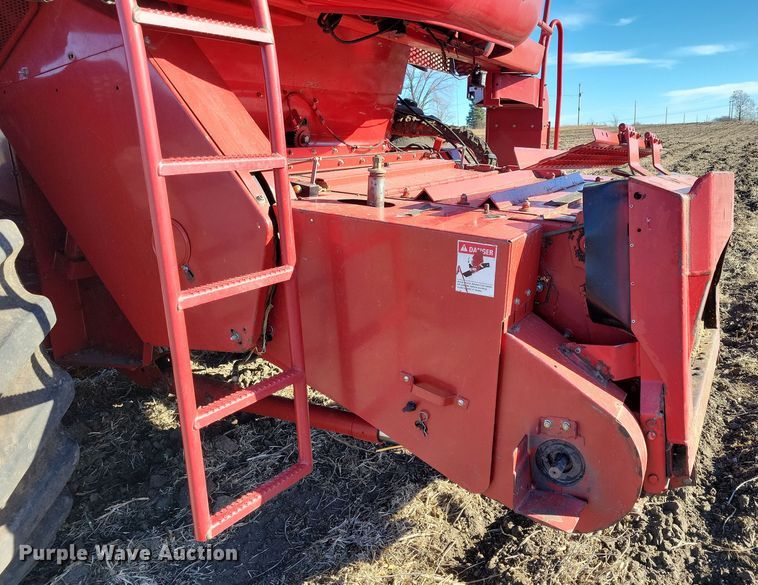 image for item DL7801 2001 Case International 2388 Axial-Flow  combine