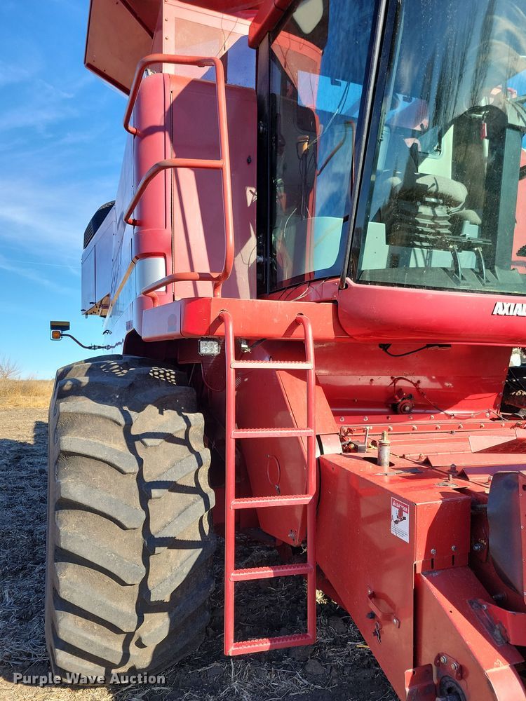 image for item DL7801 2001 Case International 2388 Axial-Flow  combine
