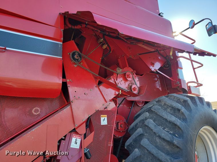 image for item DL7801 2001 Case International 2388 Axial-Flow  combine