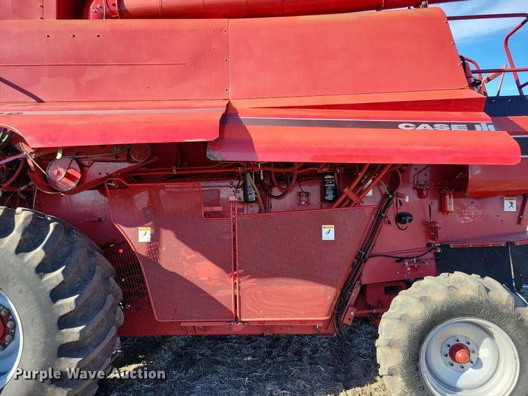 image for item DL7801 2001 Case International 2388 Axial-Flow  combine