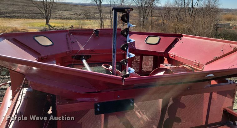 image for item DL7801 2001 Case International 2388 Axial-Flow  combine