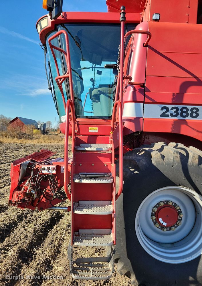 image for item DL7801 2001 Case International 2388 Axial-Flow  combine