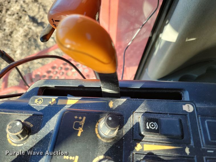 image for item DL7801 2001 Case International 2388 Axial-Flow  combine