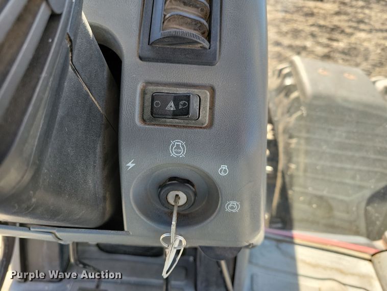 image for item DL7802 1999 Case MX240  MFWD tractor