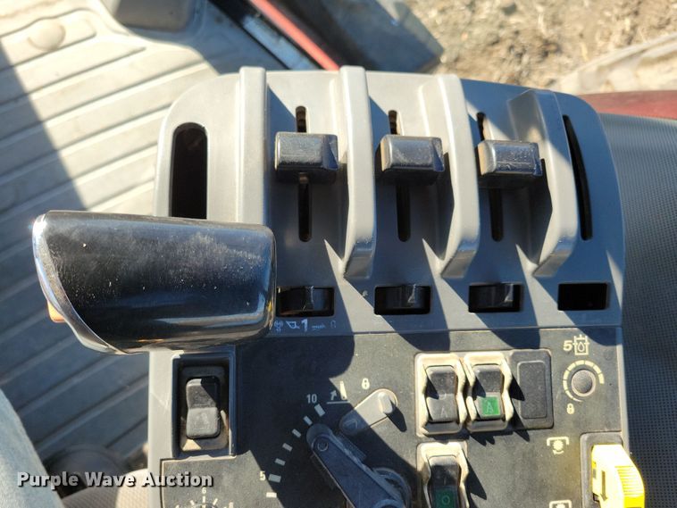 image for item DL7802 1999 Case MX240  MFWD tractor