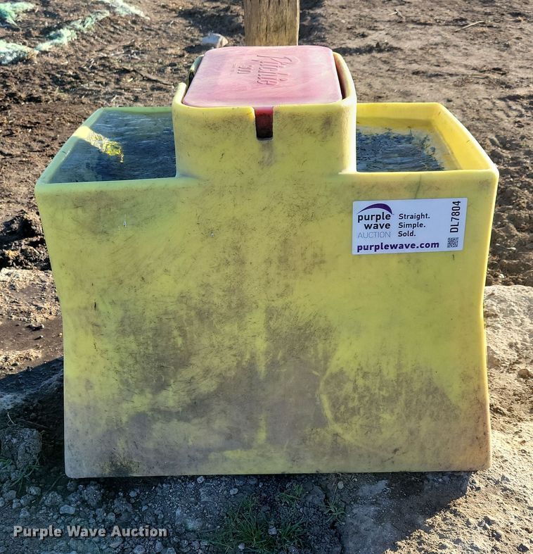 image for item DL7804 (3) Ritchie 300 insulated watering systems