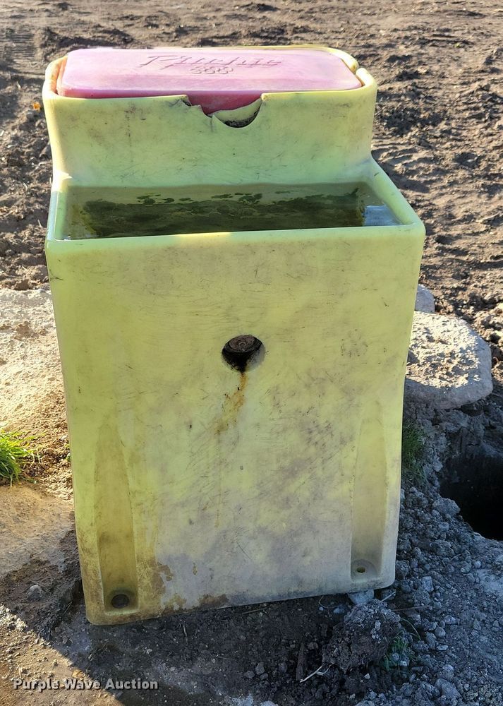 image for item DL7804 (3) Ritchie 300 insulated watering systems