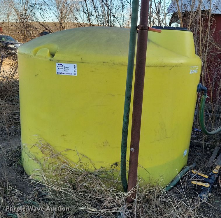 image for item DL7806 Poly tank