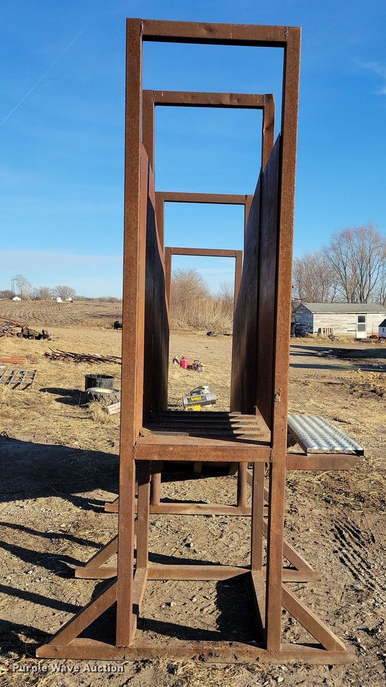 image for item DL7809 Chute