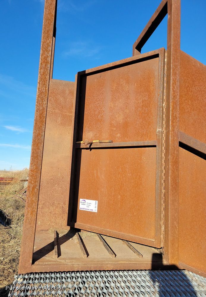 image for item DL7809 Chute