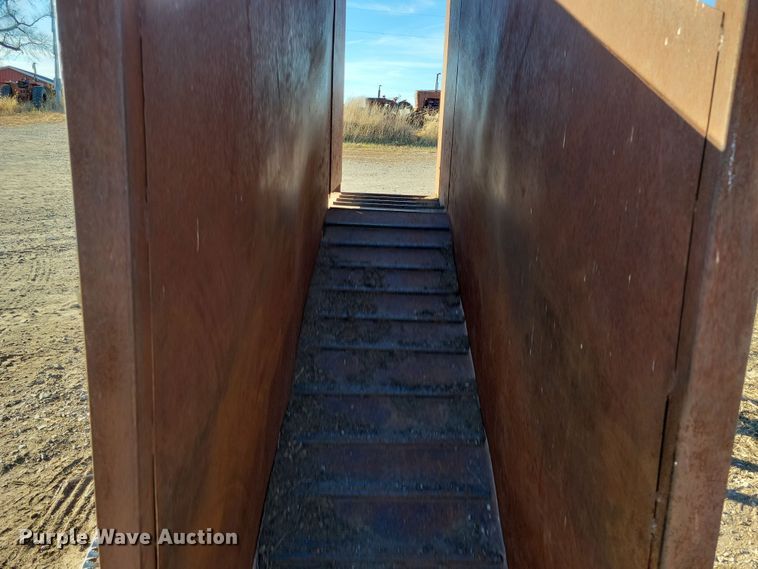 image for item DL7809 Chute