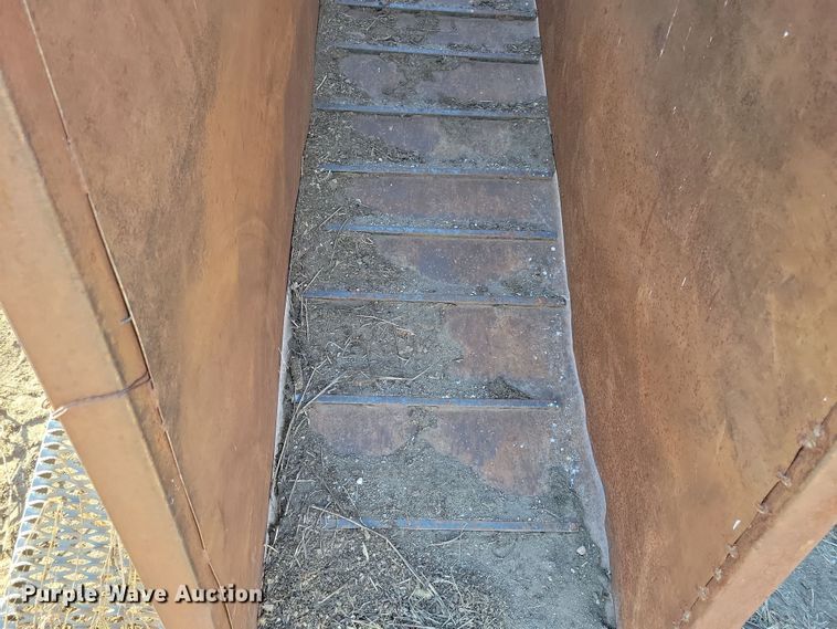 image for item DL7809 Chute