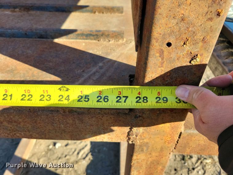 image for item DL7809 Chute