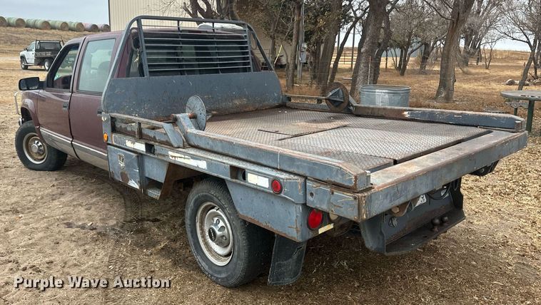 image for item DM2631 1997 GMC Sierra 3500  Crew Cab bale bed pickup truck