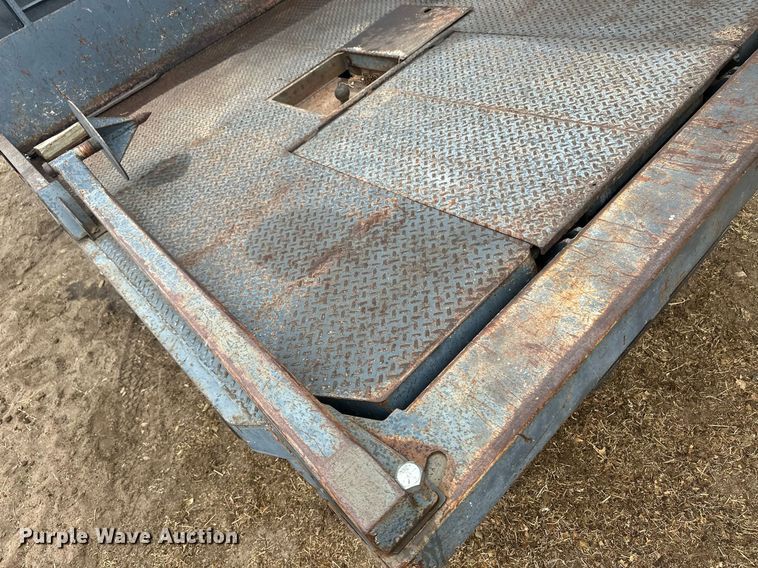 image for item DM2631 1997 GMC Sierra 3500  Crew Cab bale bed pickup truck