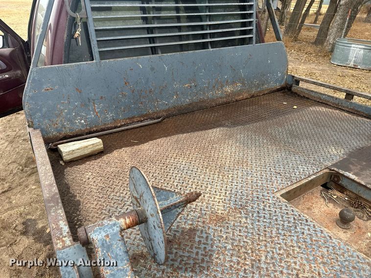 image for item DM2631 1997 GMC Sierra 3500  Crew Cab bale bed pickup truck