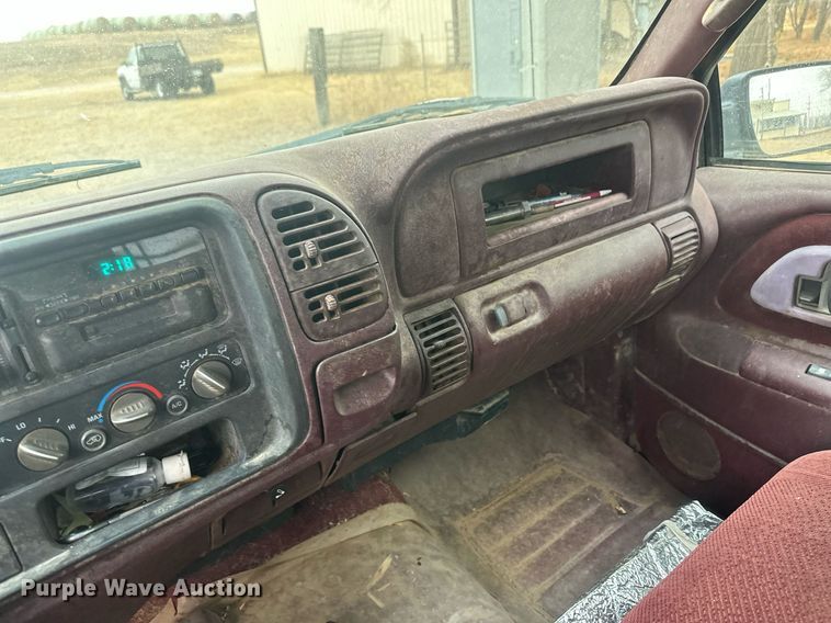 image for item DM2631 1997 GMC Sierra 3500  Crew Cab bale bed pickup truck