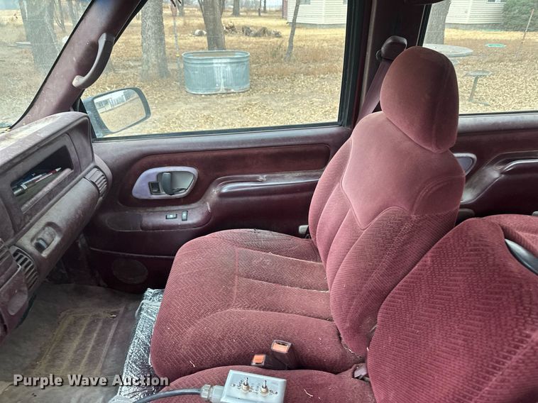 image for item DM2631 1997 GMC Sierra 3500  Crew Cab bale bed pickup truck