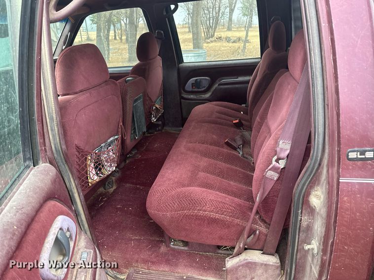 image for item DM2631 1997 GMC Sierra 3500  Crew Cab bale bed pickup truck