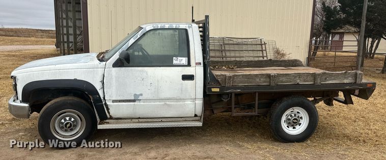 image for item DM2632 1990 GMC Sierra 2500HD flatbed pickup truck