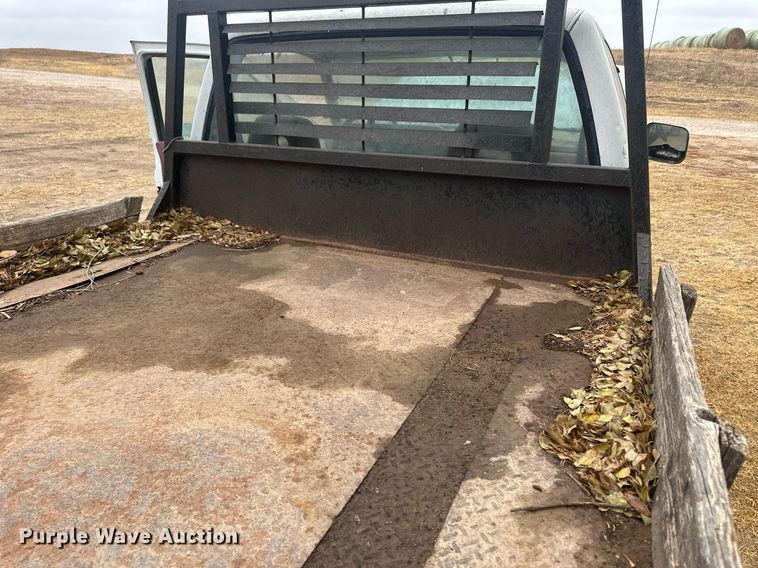 image for item DM2632 1990 GMC Sierra 2500HD flatbed pickup truck