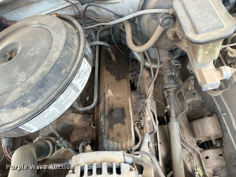 image for item DM2632 1990 GMC Sierra 2500HD flatbed pickup truck