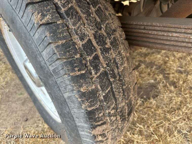 image for item DM2632 1990 GMC Sierra 2500HD flatbed pickup truck