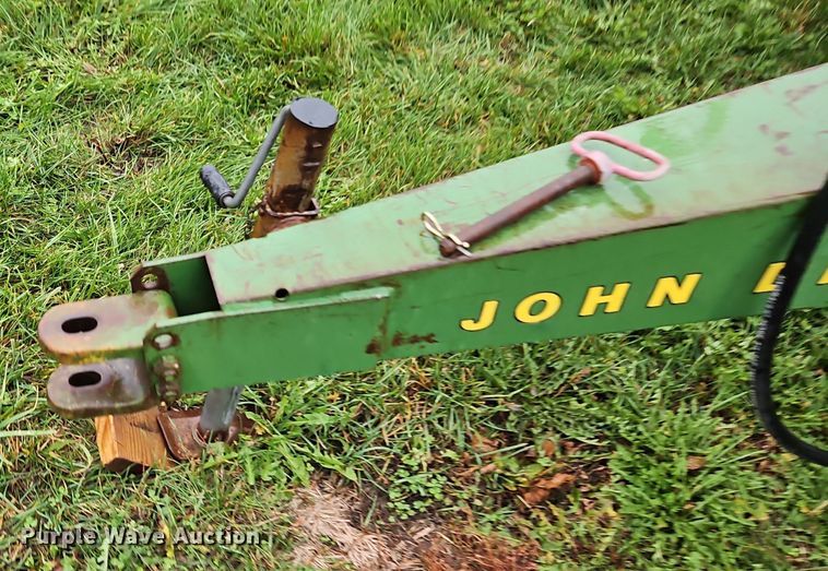 image for item DN7134 John Deere P7000  no-till planter