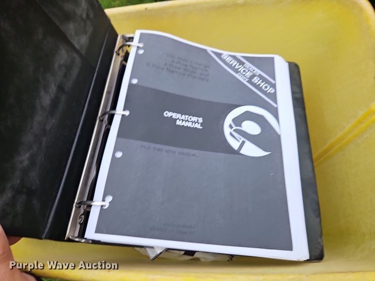 image for item DN7134 John Deere P7000  no-till planter