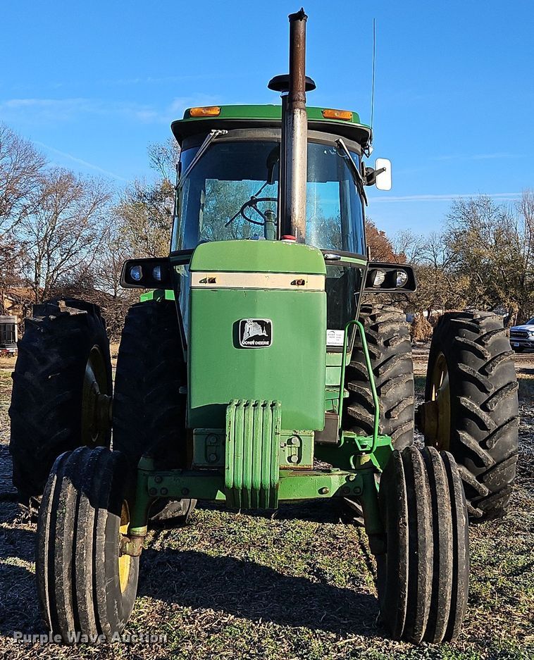 image for item DN7141 John Deere 4440  tractor